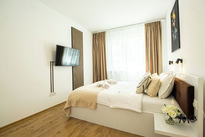 Room 122 of 653