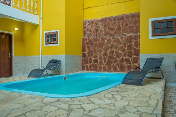 Pool 15 of 23