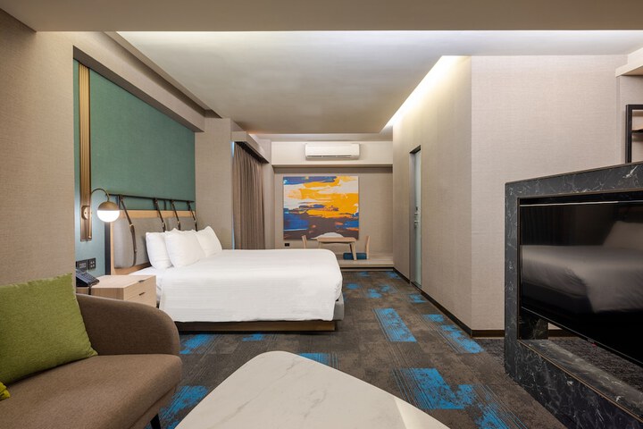 Room 25 of 109