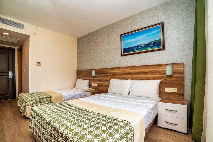 Room 4 of 45