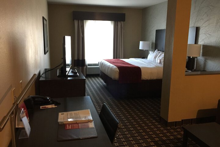 2 Queen Beds Suite (11 of 18)