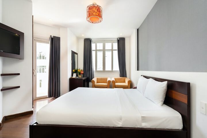 Room 14 of 49