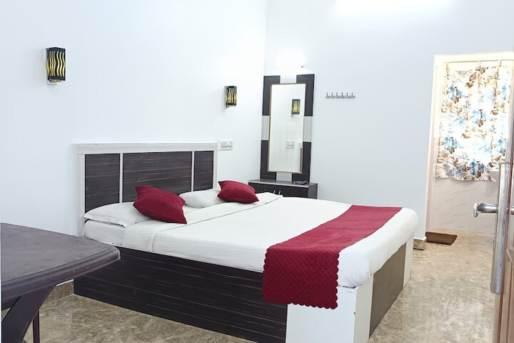 Room 5 of 37