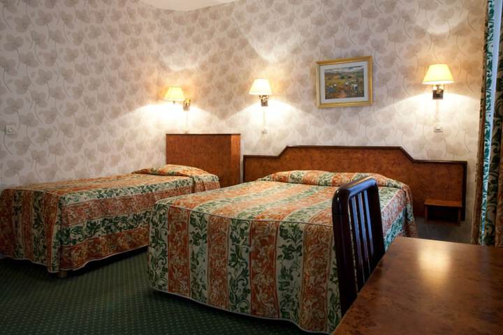 Room 19 of 27