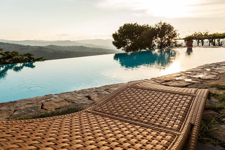 Pool Hotel