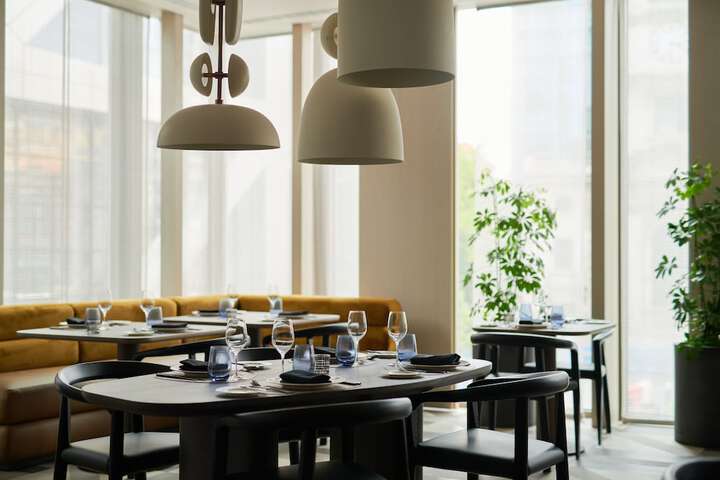 Dining 56 of 94