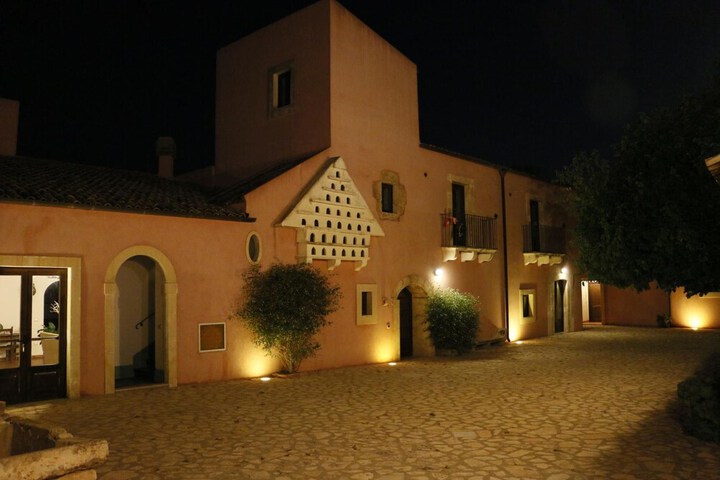 Hotel 55 of 56