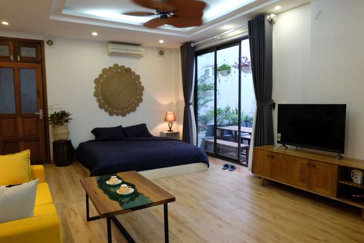 Room 7 of 49