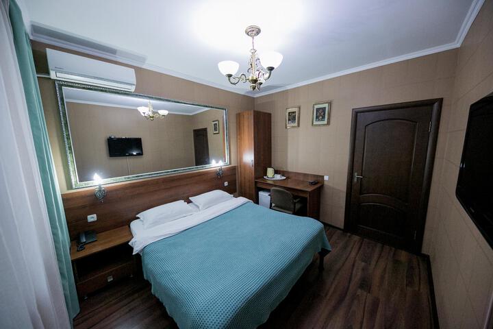 Room 43 of 79