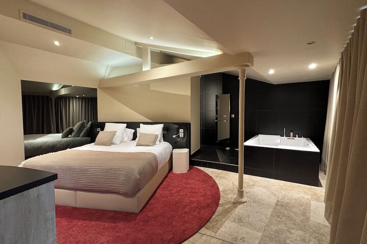 Room 173 of 780