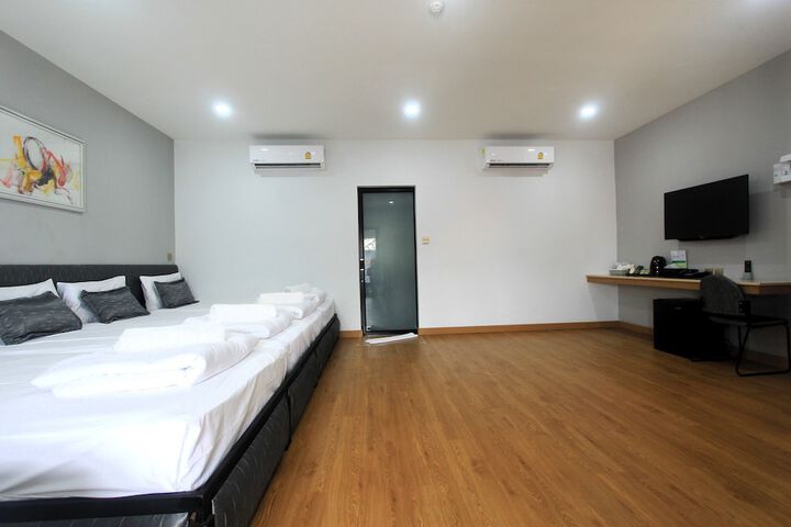 Room 20 of 74