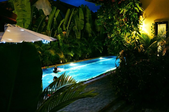 Pool 31 of 41