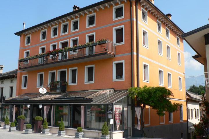 Al Cavallino Rosso
