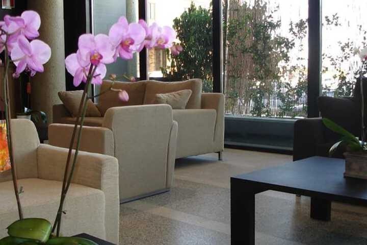Entrance & Lobby