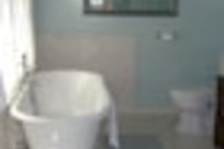Room 179 of 252