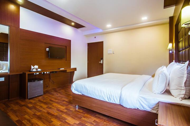 Room 18 of 161