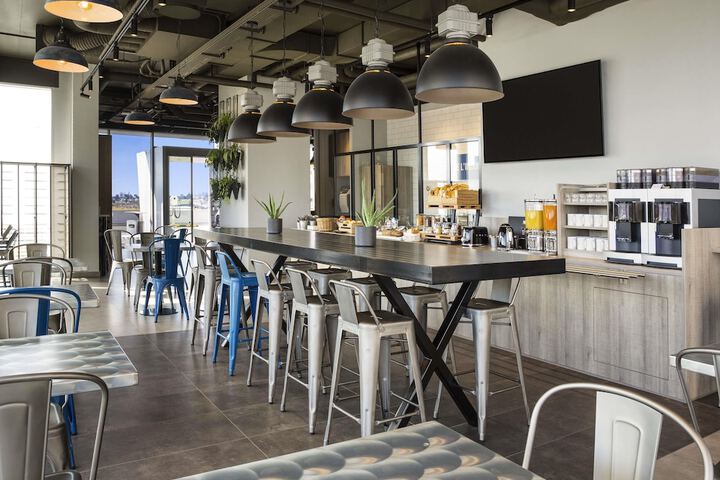 Breakfast area