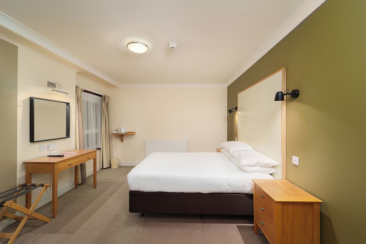 Room 22 of 89