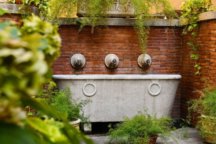 Hotel Entry