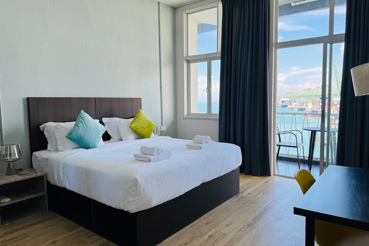 Room 20 of 64