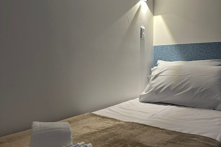 Room 6 of 36
