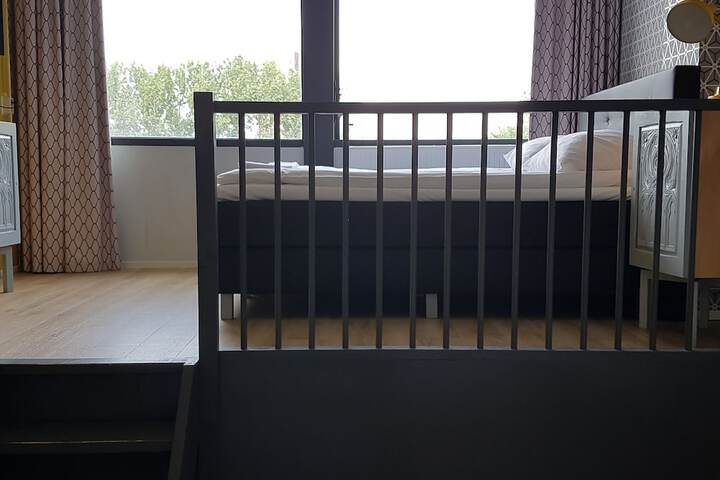 Room 8 of 53