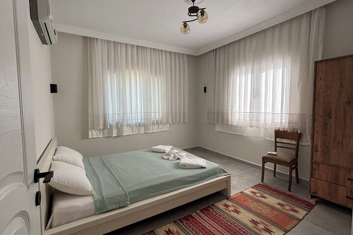 Room 45 of 95