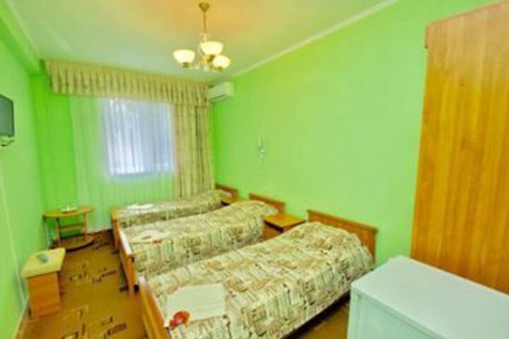 Room 16 of 36