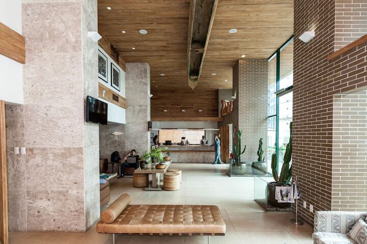 Guest Lobby