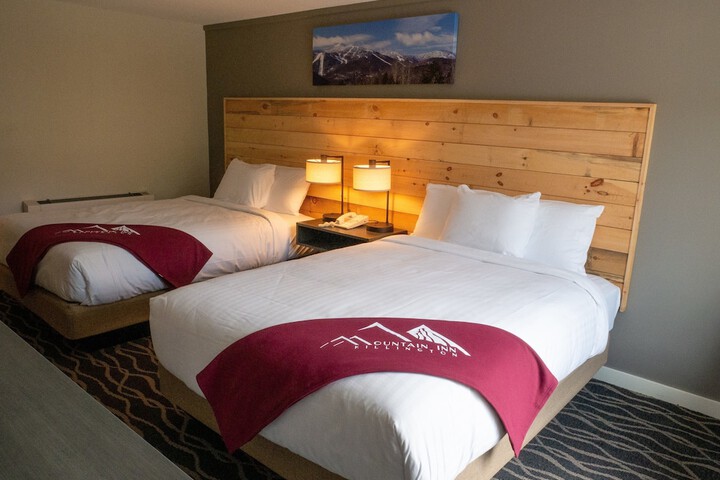 2 Double Beds (1 of 7)