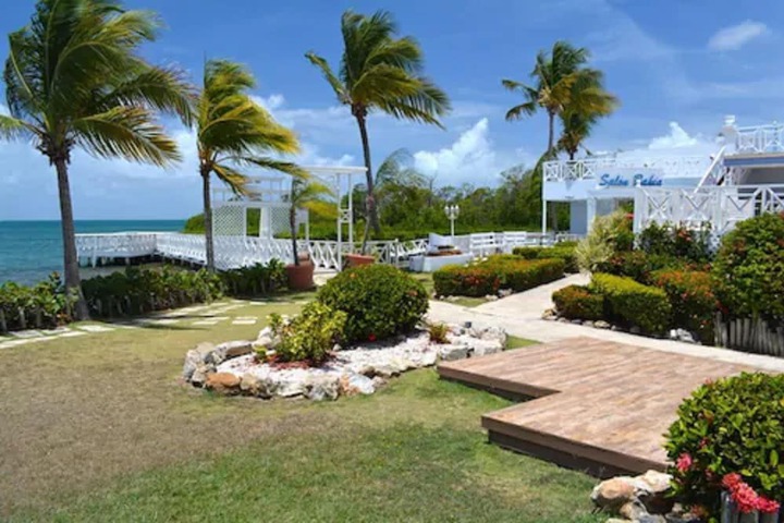 Hotel Exterior 82 of 128