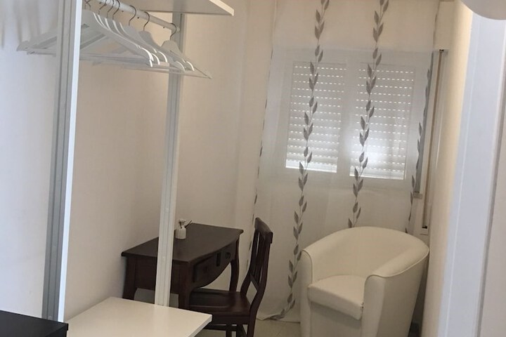 Room 12 of 31