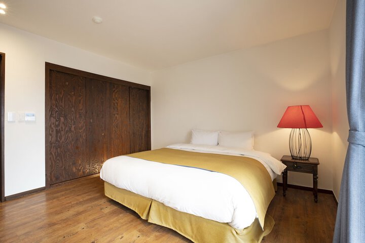 Room 9 of 226