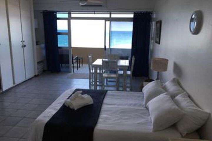 Room 15 of 22