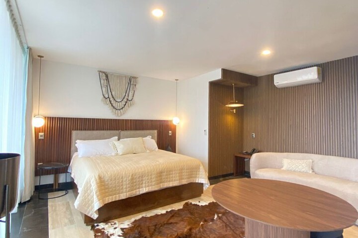 Room 79 of 205