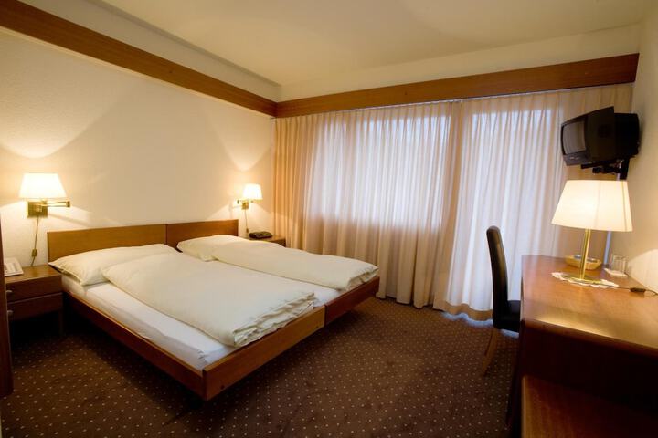 Room 7 of 23