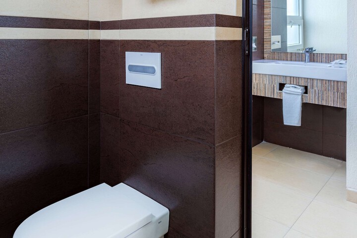 Clean Restrooms