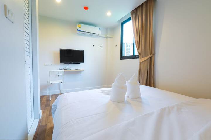 Room 30 of 49