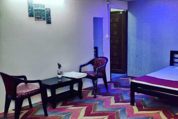 Room 7 of 30