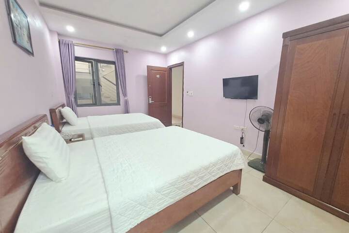 Room 30 of 42