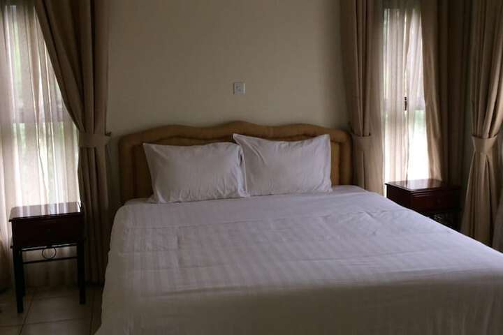 Room 3 of 17