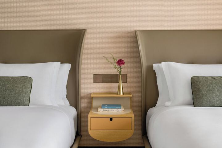 Room 15 of 239