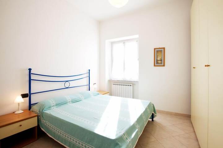 Room 5 of 30