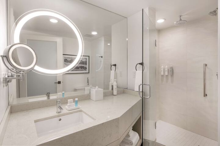 Bathroom shower