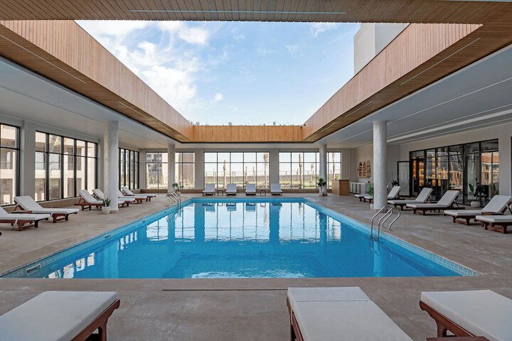 Pool 52 of 150