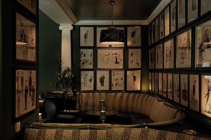 Lounge 103 of 119