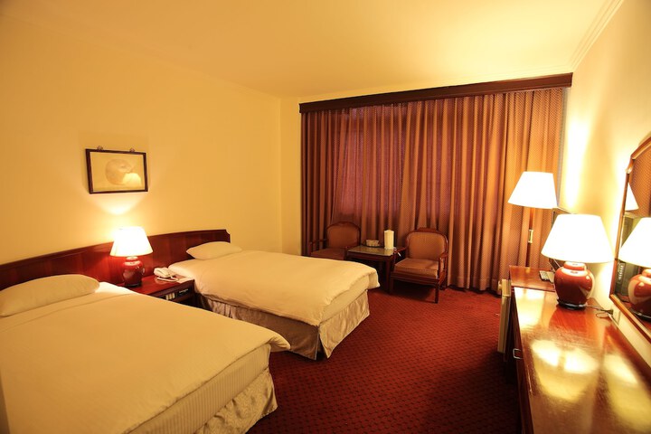 Room 6 of 39