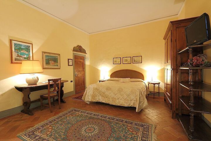 Room 11 of 46