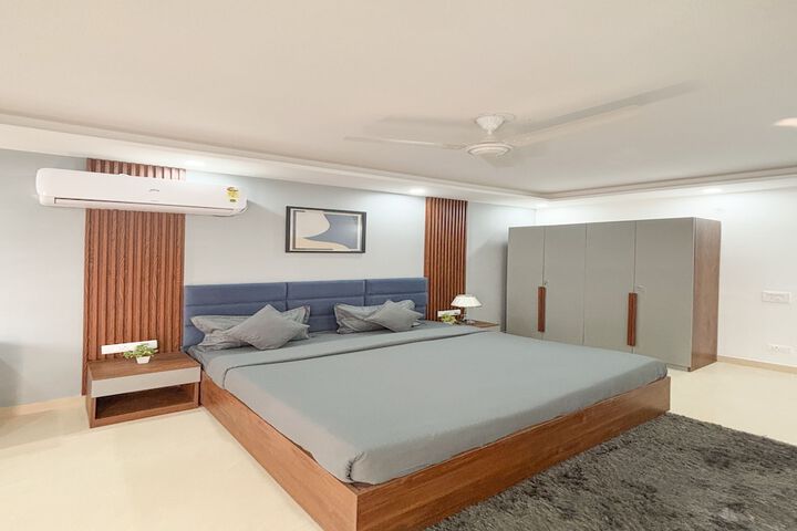 Room 3 of 25
