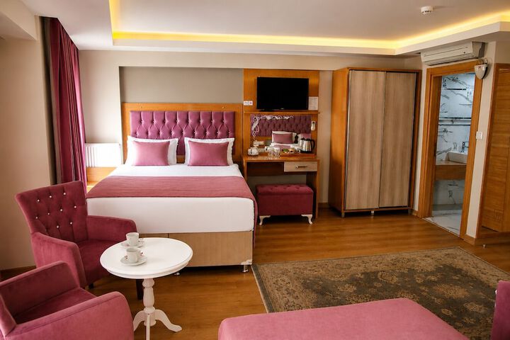Room 26 of 65